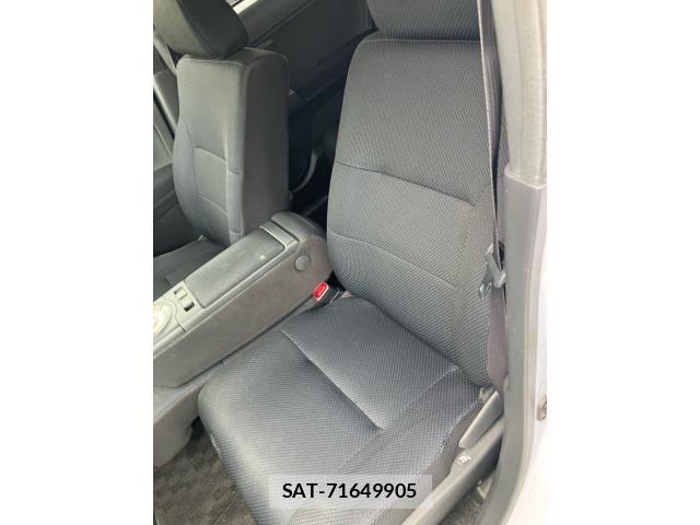 Toyota BB 2007-03 7215143-11