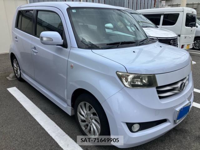 Toyota BB 2007-03 7215143-2