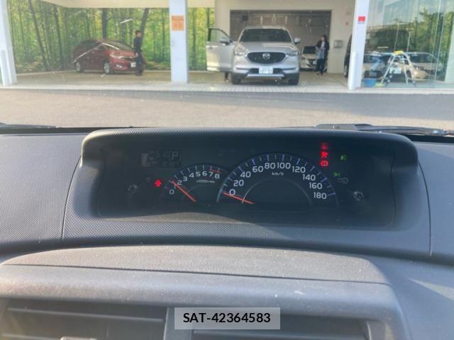 Toyota BB 2007-10 7215147-18