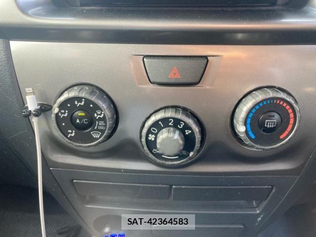 Toyota BB 2007-10 7215147-21