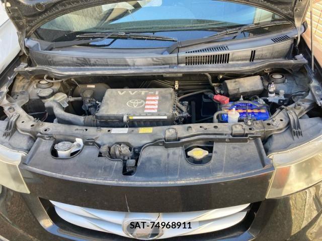 Toyota BB 2007-10 7215145-11