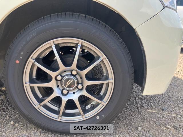 Toyota BB 2011-09 7215154-12