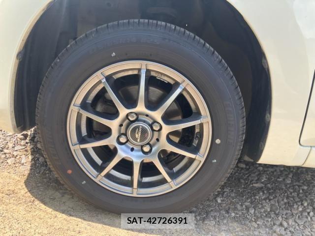 Toyota BB 2011-09 7215154-13