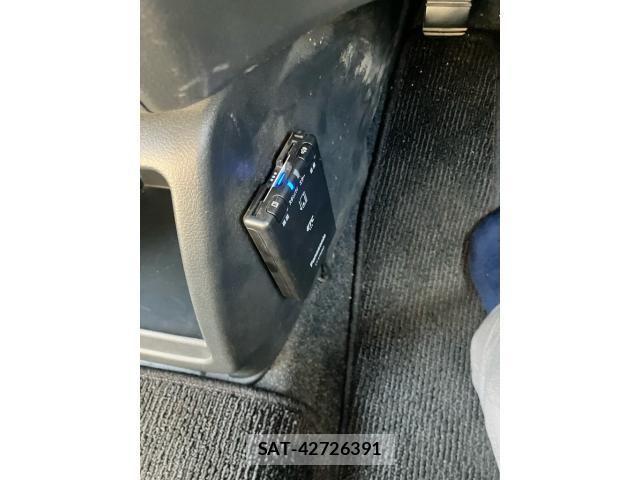 Toyota BB 2011-09 7215154-21