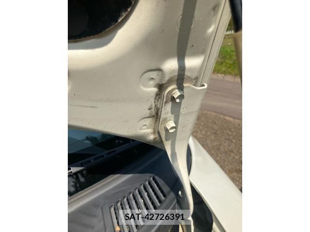 Toyota BB 2011-09 7215154-7