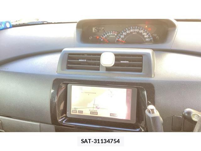 Toyota BB 2012-02 7249872-18