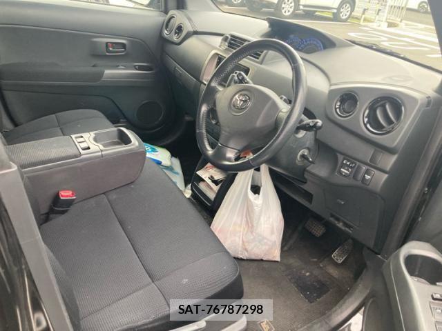 Toyota BB 2009-08 7325826-12