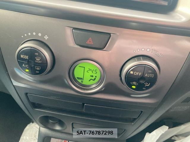 Toyota BB 2009-08 7325826-17