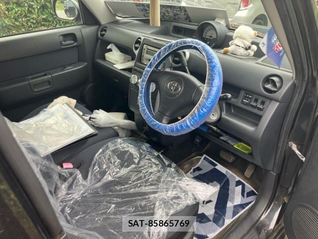 Toyota BB 2005-06 7325825-13