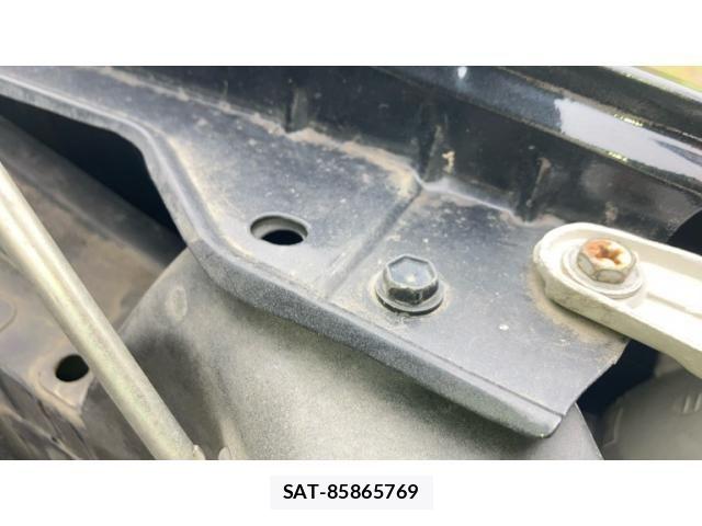 Toyota BB 2005-06 7325825-27