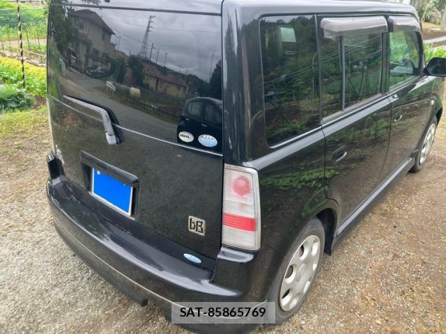 Toyota BB 2005-06 7325825-4