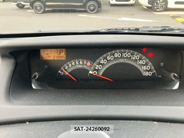 Toyota BB 2007-04 7325823-15