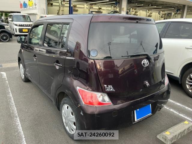 Toyota BB 2007-04 7325823-2