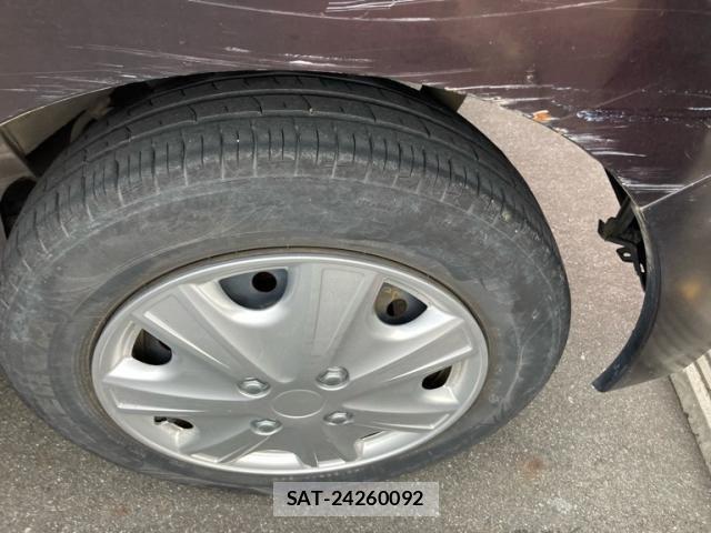 Toyota BB 2007-04 7325823-4