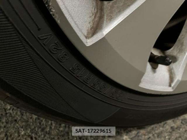 Toyota BB 2009-11 7325821-3