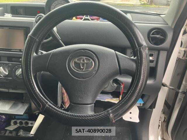 Toyota BB 2005-11 7356948-15