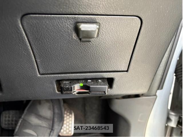 Toyota BB 2007-01 7356947-13