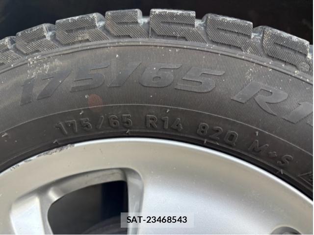 Toyota BB 2007-01 7356947-7