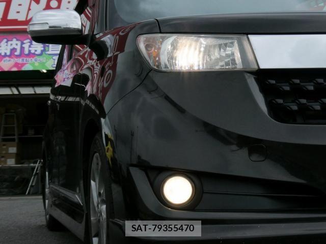 Toyota BB 2013-09 7356945-17
