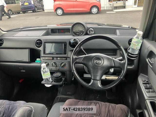 Toyota BB 2002-02 7356944-9