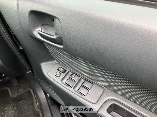 Toyota BB 2002-02 7356944-10