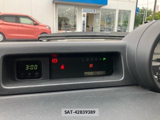 Toyota BB 2002-02 7356944-20