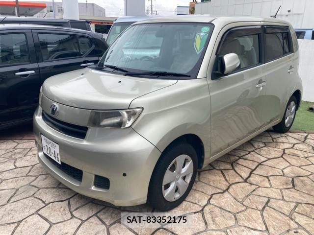 Toyota BB 2011-06 7356949-0