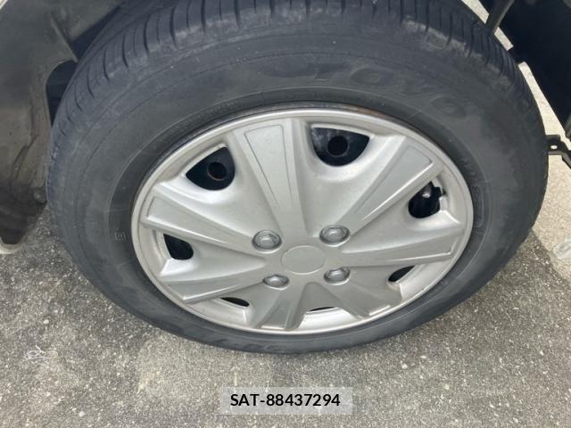 Toyota BB 2009-03 7453070-9