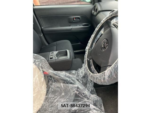 Toyota BB 2009-03 7453070-17