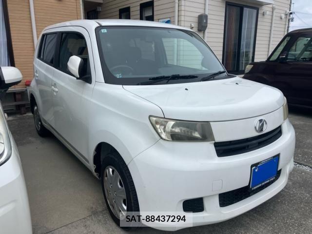 Toyota BB 2009-03 7453070-1