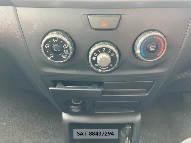 Toyota BB 2009-03 7453070-21