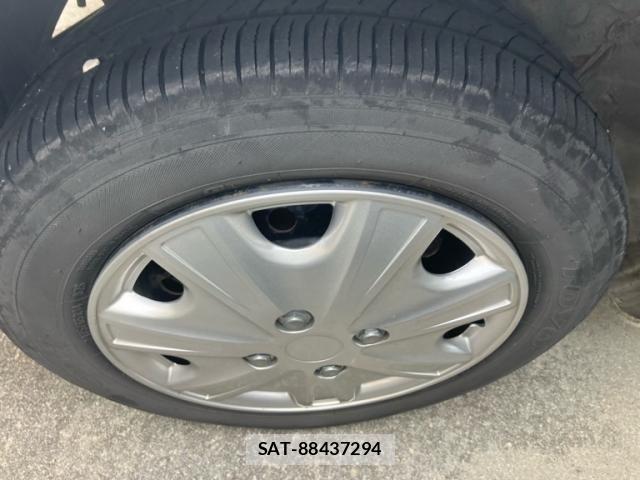 Toyota BB 2009-03 7453070-4
