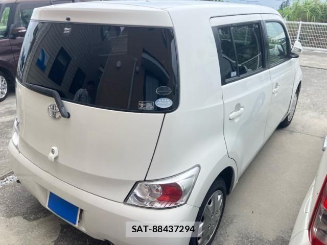 Toyota BB 2009-03 7453070-7