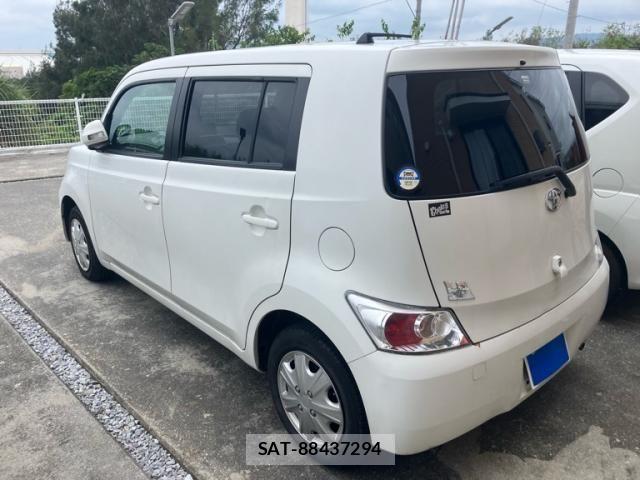 Toyota BB 2009-03 7453070-8