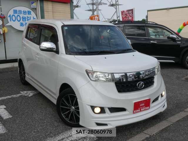 Toyota BB 2016-07 7499635-15