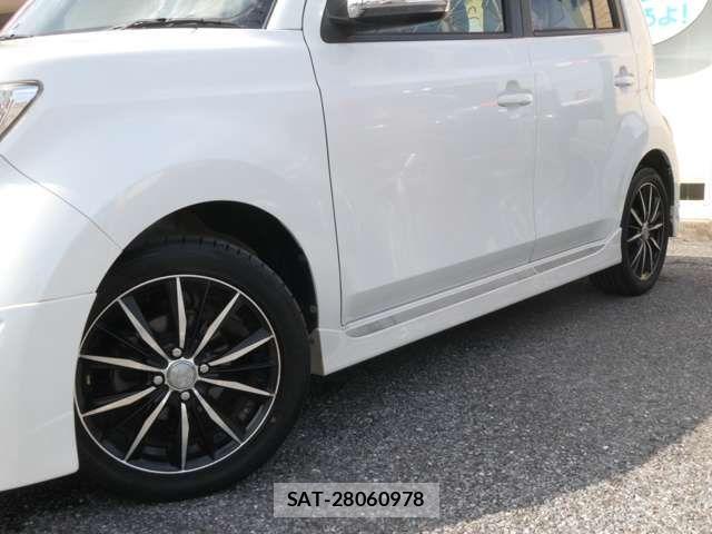 Toyota BB 2016-07 7499635-19