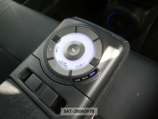 Toyota BB 2016-07 7499635-3