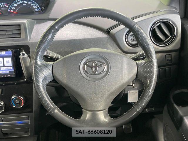 Toyota BB 2013-05 7499638-9