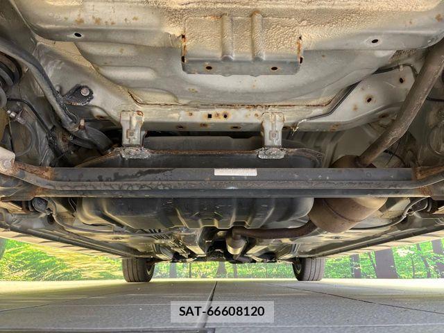 Toyota BB 2013-05 7499638-13