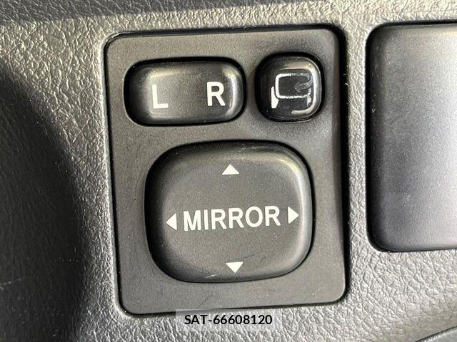 Toyota BB 2013-05 7499638-5