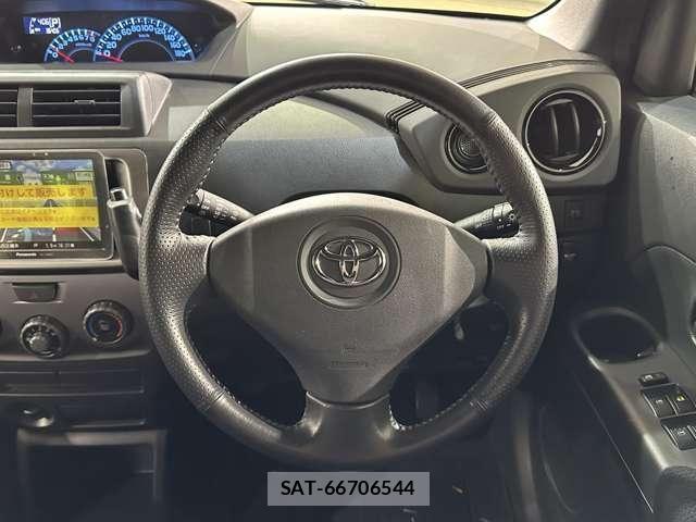 Toyota BB 2009-09 7508164-9