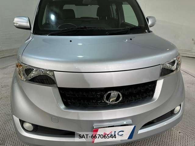 Toyota BB 2009-09 7508164-21