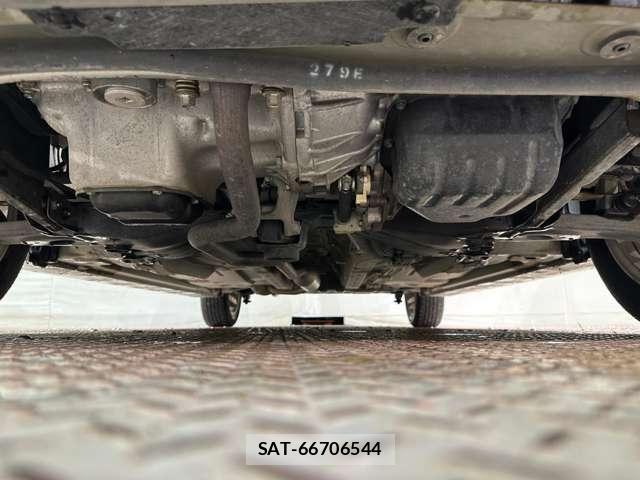 Toyota BB 2009-09 7508164-29