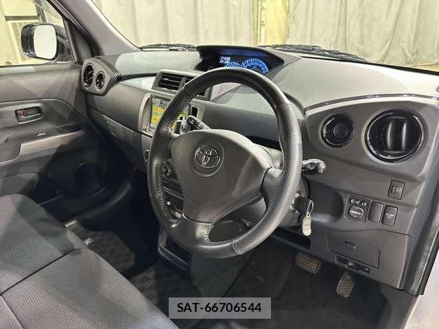 Toyota BB 2009-09 7508164-8
