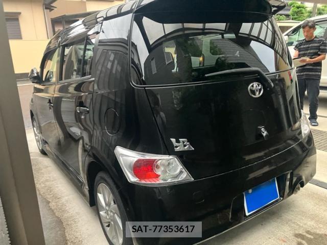 Toyota BB 2009-10 7615144-5