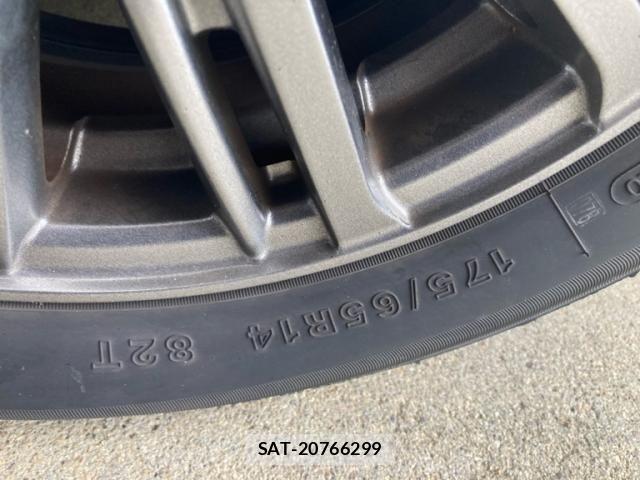 Toyota BB 2006-01 7615146-11