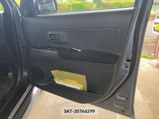 Toyota BB 2006-01 7615146-12