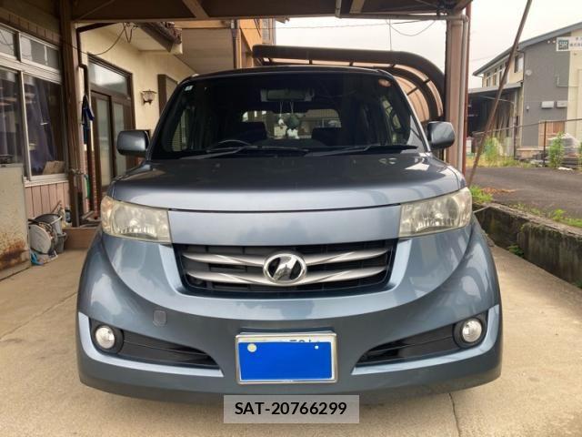 Toyota BB 2006-01 7615146-1