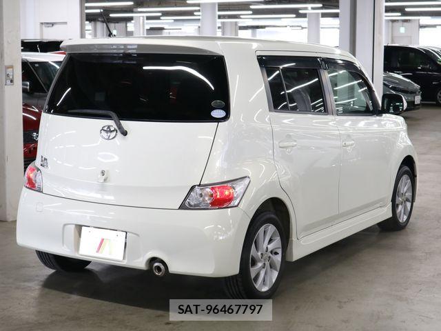 Toyota BB 2008-11 7721143-1