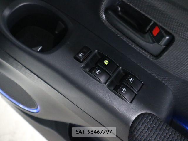 Toyota BB 2008-11 7721143-23